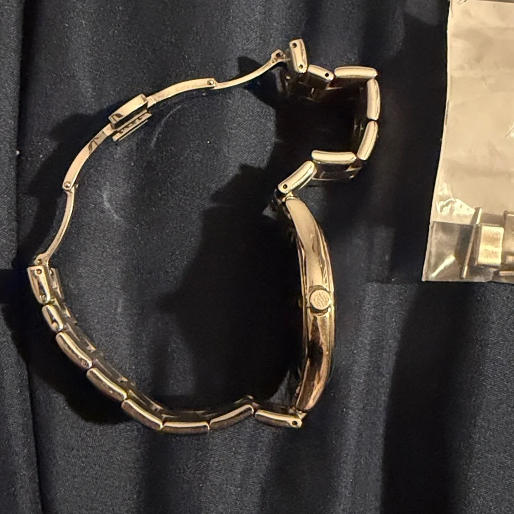 Frederique Constant Silver Watch with Diamond markers - Picture 7 of 9